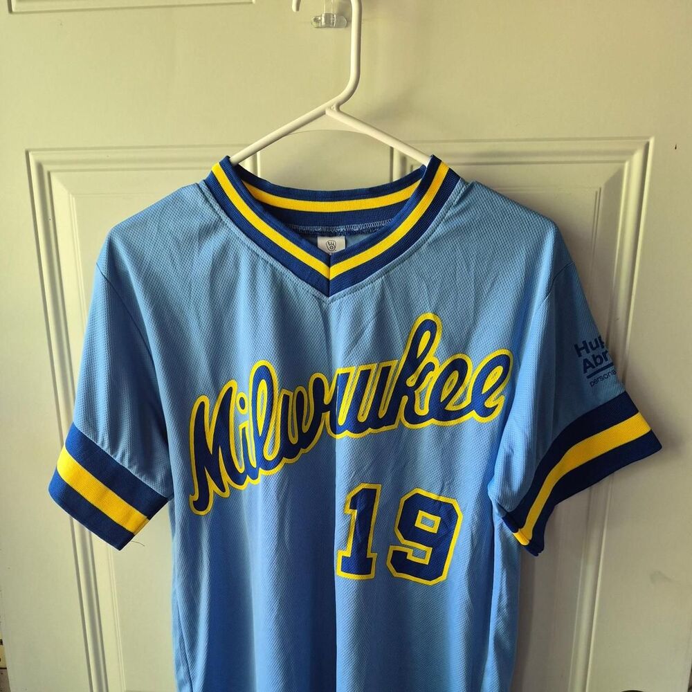 Throwback Milwaukee Brewers Robin Yount #19 SGA MLB Jersey Size Medium